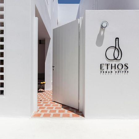 Ethos Vegan Suites Fira  Exterior photo